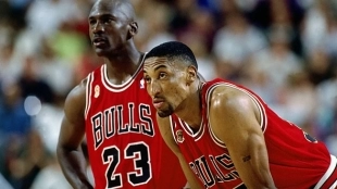 Michael Jordan y Scottie Pippen, ex compañeros en Chicago Bulls.