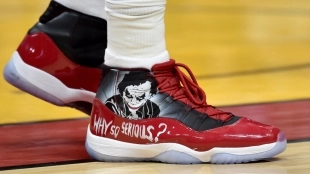 Zapatillas de Hassan Whiteside durante un partido.