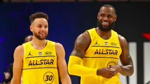 Stephen Curry y LeBron James, compañeros en el All Star Game. 