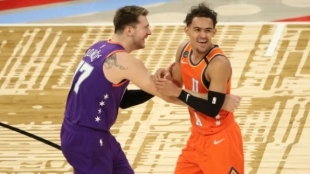 Trae Young y Luka Doncic, jugadores de la NBA.