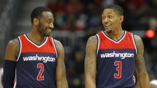 John Wall y Bradley Beal, estrellas de Washington Wizards.