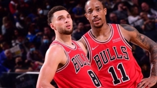 Zach LaVine y DeMar DeRozan, jugadores de Chicago Bulls.