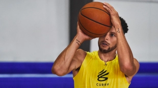 Stephen Curry, la imagen mundial de Ander Armour.