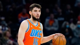 Ty Jerome jugará el training camp con Golden State Warriors.