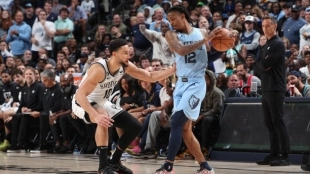 Ja Morant, humillación a Simmons. Foto: gettyimages