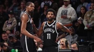 Kevin Durant y Kyrie Irving, estrellas de Brooklyn Nets