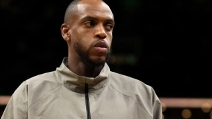 Khris Middleton podría perderse el inicio de la temporada 2022/23