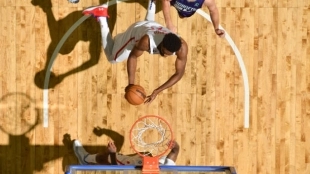 Joel Embiid, gesta histórica. Foto: gettyimages