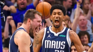 Christian Wood, junto a Luka Doncic. 