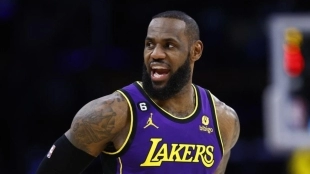 LeBron James, estrella de Los Angeles Lakers. 