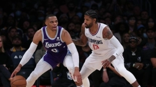 Russell Westbrook y Paul George.