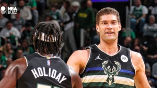 Brook Lopez y Jrue Holiday, estrellas de los Bucks.