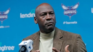 Michael Jordan ha puesto en venta a los Hornets.