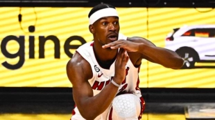 Miami arrasa Boston y los Heat jugarán las Finales de la NBA contra los Nuggets