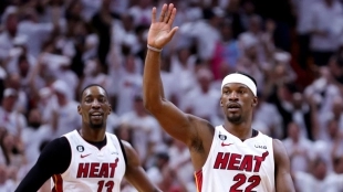 Bam Adebayo y Jimmy Butler