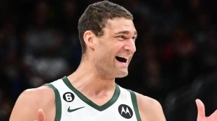 Brook Lopez, jugador de Milwaukee Bucks.