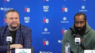 Daryl Morey y James Harden.