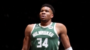 Giannis Antetokounmpo, estrella de la Selección de Grecia.
