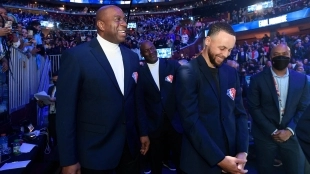 Magic Johnson y Stephen Curry, los dos mejores bases de la historia del baloncesto