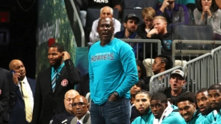 Michael Jordan ya no es el dueño de Charlotte Hornets. 
