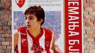 Nemanja Bjelica jugó en el Estrella Roja entre 2008 y 2010