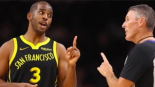 Chris Paul y su relación con Scott Foster no es la mejor.