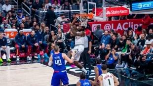La conexión más inesperada en la NBA: Reggie Jackson y DeAndre Jordan