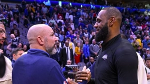LeBron James, junto a Jason Kidd.