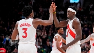 OG Anunoby y Pascal Siakam