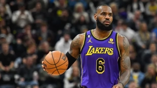 LeBron James, estrella de Los Angeles Lakers. 