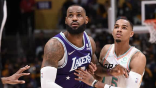 LeBron James quiere a Dejounte Murray para sus Lakers. 