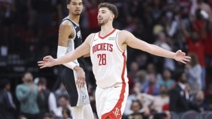 Victor Wembanyama y Alperen Sengun