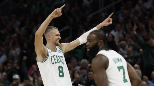 Kristaps Porzingis, jugador de Boston Celtics. 