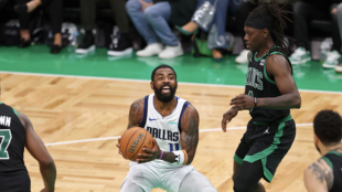 Kyrie Irving, estrella de Dallas Mavericks. 