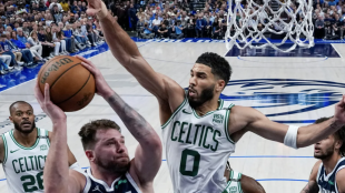 Jayson Tatum y Luka Doncic, estrellas de Celtics y Mavericks.