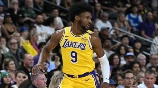 Bronny James, player of the Los Angeles Lakers.