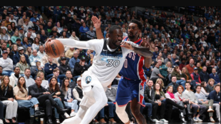 Julius Randle, pasividad en defensa. Foto: gettyimages