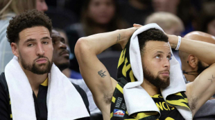 Klay Thompson, alongside Stephen Curry, in a Warriors duel.