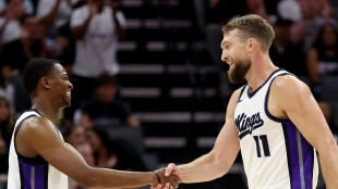 De'Aaron Fox and Domantas Sabonis, stars of the Sacramento Kings.