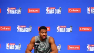 Giannis Antetokounmpo will not go to the casino in Las Vegas. Photo: gettyimages