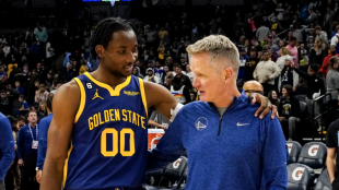 Kuminga y Steve Kerr, peleados en los Warriors. 