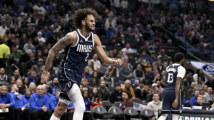 Dereck Lively, Dallas Mavericks player, injured.