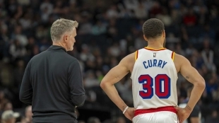 Steve Kerr and Stephen Curry.