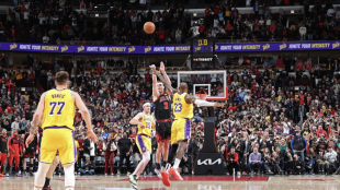 Josh Giddey's game-winning shot against the Lakers.