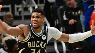 The crucial meeting that will decide Antetokounmpo's future with the Bucks