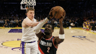 DeAndre Ayton podría acabar jugando en Los Angeles Lakers. 