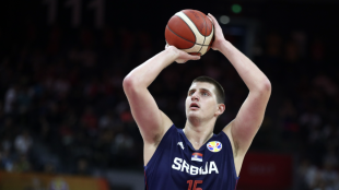 Nikola Jokic, estrella de Serbia y de Denver Nuggets.