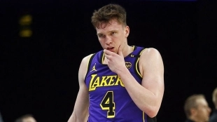 The Lakers exercise team option for the 2026/27 season on a key player