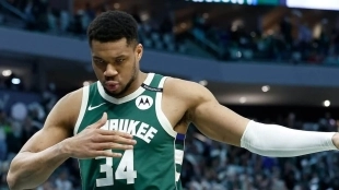 Una fuente cercana a Antetokounmpo dinamita su relación con los Bucks