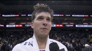 Un sublime Austin Reaves hace olvidar a Luka Doncic